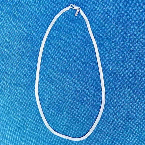 Timeless, Elegant Silver Herringbone Chain Necklace - Picture 2 of 6